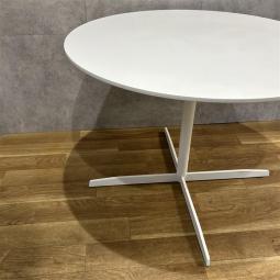 【西】【西店撮影写真】【丸テーブル】【福岡オフィス家具】【福岡中古家具】【中古事務什器】【中古チェア】【中古椅子】　熊本のオフィス用品一式ご手配可能！熊本のオフィス用品一式ご手配可能！