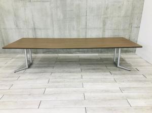 ★限定1台★　2枚構成　オカムラ　ラティオ2　テーブル　木目　レア　レイアウト　会議テーブル　＊福岡市で、中古オフィス用品・オフィス家具をお探しなら「オフィスバスターズ福岡南店」へ＊福岡でのオフィス用品一式ご手配可能！