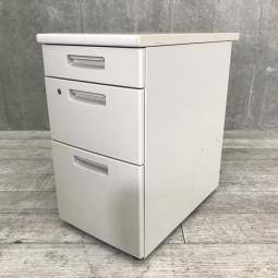 【西】コクヨ　BS　脇机　　【福岡オフィス家具】【福岡中古家具】【中古事務什器】【中古チェア】【中古椅子】