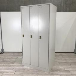 【西】安心の国内製　3人用ロッカー！　　　【福岡オフィス家具】【福岡中古家具】【中古事務什器】【中古チェア】【中古椅子】　熊本のオフィス用品一式ご手配可能！