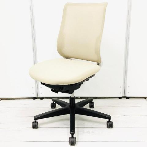 【在庫入替セール品！（本在庫限定価格）】★美しいデザインに快適な座り心地！　■コクヨ製　ミトラチェア　ソフトベージュ　ランバーサポート付　■フィット感のあるメッシュチェアー！コストパフォーマンス抜群！