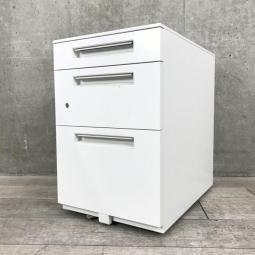 【シンプルなデザインはどんな空間にもマッチします！平机のお供としてもオススメ！】■イナバ（Inaba）製　Sワゴン　デスクインワゴン3段　■ホワイト　■シリンダー錠