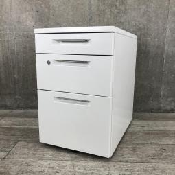 【収納量アップでデスクワークが充実！書類や備品の管理にオススメ！】■コクヨ（KOKUYO）製　iSシリーズ　3段デスクインワゴン　■ホワイト　■シリンダー錠【AD】