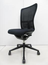 スタイリッシュな米国チェア入荷/ヘイワース/ブラック/肘無/ゾディーチェア/天神/博多/安い/中古