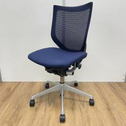 【3脚入荷！】人気のオカムラ製バロンチェア！ブルーの背面がかっこいい！座面クッションタイプ　【ベストセラー！】