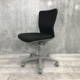 【ワーキングチェアの定番モデル！】オカムラ　カロッツァチェア　ローバック　肘無　ブラック　中古　福岡　博多　天神　九州最大級