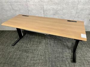 【W1750の昇降テーブル】　オカムラ　スイフト　昇降　PC　作業　事務　オフィス　中古　福岡　博多　天神　九州最大級