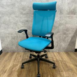 ★残り1脚★2017年製★イトーキのオフィスチェア【セレーオ/ヘッドレスト付き】が入荷しました！ 　＊福岡市で、中古オフィス用品・オフィス家具をお探しなら「オフィスバスターズ福岡南店」へ＊福岡でのオフィス用品一式ご手配可能！