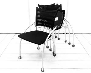 【セット商品（チェア×４脚）】多目的チェア ミーティングチェア ４本脚 オススメ(おすすめ) 大人気  ・ITOKI4/イトーキ ・プリエ2※横浜本店撮影画像※