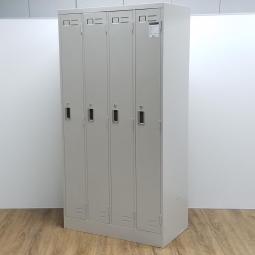 コクヨ製　LKシリーズ　ニューグレー　W900/D515/H1790サイズ　ゆとりのある収納スペース！　衣類や個人の荷物の管理に！　4人用更衣ロッカー！！
