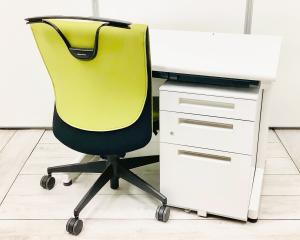 【セット商品（デスク×１台/ワゴン×１台/チェア×１脚）】平デスク 疑似片袖デスク オススメ(おすすめ) 大人気 ・ITOKI/イトーキ ・CZ/シーゼット※横浜本店撮影画像※