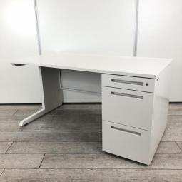 【ロット入荷！】【使いやすさで選ぶならコレ！シャープで美しいスタンダードデスク！】■イトーキ（ITOKI）製　CZRシリーズ　片袖机　■W1400×D700㎜　■ホワイト　■シリンダー錠　オフィスバスターズ　心斎橋店