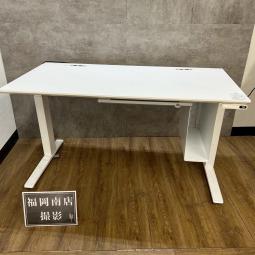 【南】【オカムラの昇降デスク、スイフトが入荷しました！】＊福岡市で、中古オフィス用品・オフィス家具をお探しなら「オフィスバスターズ福岡南店」へ＊福岡でのオフィス用品一式ご手配可能！