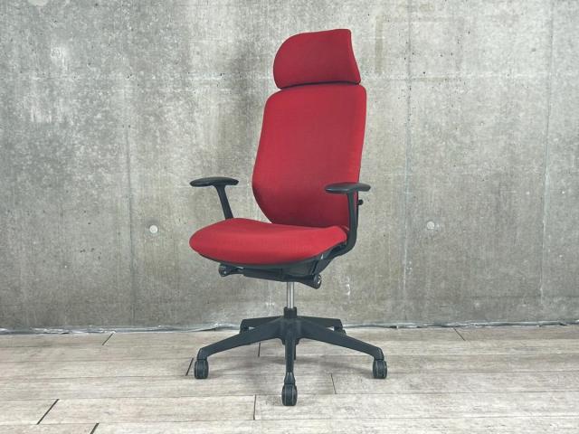 【オカムラ製トップクラスのチェアです！】☆人気のヘッドレスト付！数量限定入荷！■オカムラ　シルフィーチェア　デザインアーム付　レッド　エクストラハイバック仕様　※ヘッドレスト部分によれが見受けられるのでランクB品としてご案内！【管理番号：A01011455】