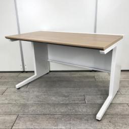 【6台入荷！】【オシャレなオフィスつくりを目指している方にもオススメ！定番W1200㎜サイズ！】■コクヨ(KOKUYO)製　isシリーズ　平机　■ナチュラル天板×ホワイト脚　■引き出しなし/どのサイズのワゴンも入ります！　【おしゃれオフィス！】