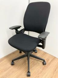 【人気のリープチェアのご案内！】ブラックカラーのリープチェアが入荷しました！在庫僅少な商材の為お早めに！
