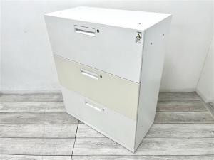 【定価約13万円】【おつとめ品】【書類の整理におすすめ！探したい書類がすぐ見つかりやすいラテラル書庫】■コクヨ/エディア　■3段ラテラル書庫　■ホワイト　■シリンダー錠　※日焼けあり