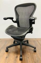 【訳アリ品】【海外メーカー製の超大人気チェア！】■ハーマンミラー(Herman Miller)製　■アーロンチェア(Aeron chair)　■Bサイズ　■可動肘　※前傾チルトレバー無し商品となります。