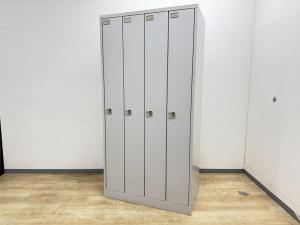 【残り1台で滞留品のためお安くなっております】イトーキ製の4人用ロッカー残り1台！！
