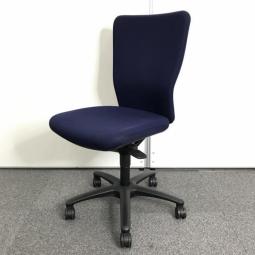 オカムラ　カロッツァ　肘無しチェア　ゆったり座れるハイバックモデル　ダークブルー×ブラックフレーム