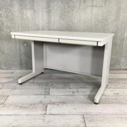 【6台入荷！】大人気コクヨ製　BS　110cm幅のデスクなので省スペース！それでも小さすぎないサイズ！【王道デスク！】