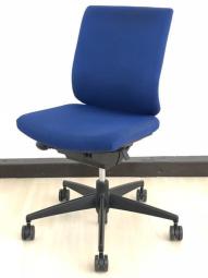 【シンプルかつコンパクトなデザイン！】■コクヨ(KOKUYO)製 　　肘無ローバックチェア　/人気商品/肘外し