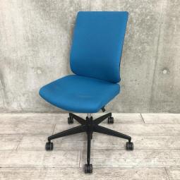【コクヨのロングセラー商品！背骨のS字形状にジャストフィット！】■コクヨ（KOKUYO）製　ウィザード2(Wizard2)　肘無し　ハイバック　■ブルー