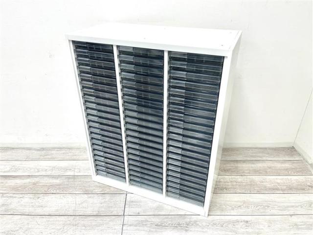 【定価約16万円】【書類整理の必需品！クリスタルトレイ入荷！】■オカムラ/レクトライン　■ホワイト　■クリスタルトレイ　■縦21段3列　※天板無し
