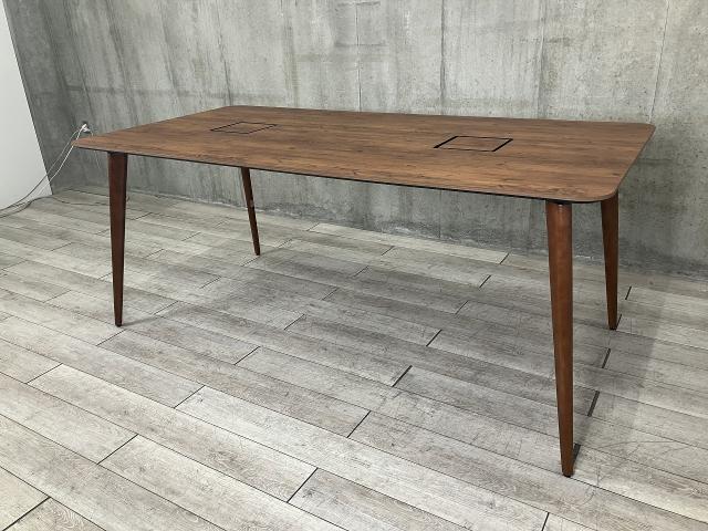 【2020年製】オススメ(おすすめ) 大人気 ・Okamura/オカムラ ・Lives Work Table/ライブス ワークテーブル ※横浜本店撮影画像※