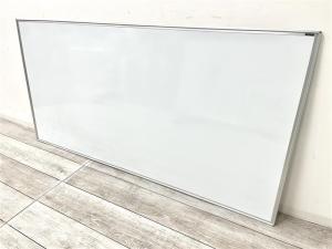 【定価約2万円】【ミーティングや掲示板などにおすすめなホワイトボード】■メーカー不明　■ホワイトボード　■壁掛け　※ペントレイ無