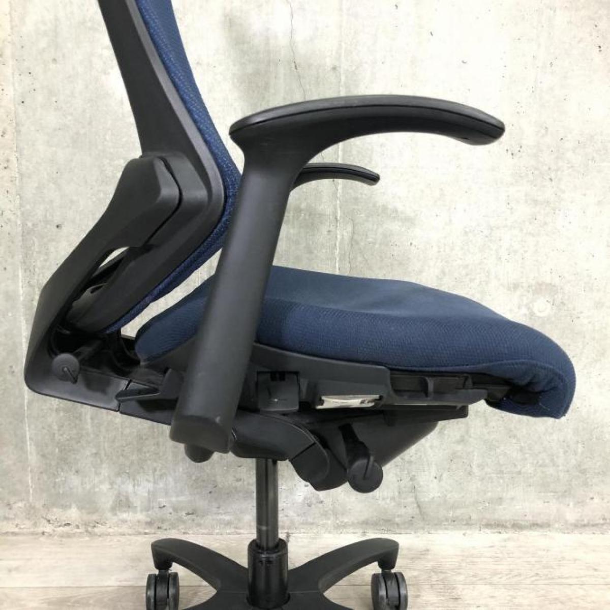 中古】エフメッシュ KF-370JB-T1B2 イトーキ/ITOKI 肘付