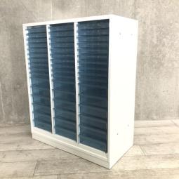 人気のクリスタルトレイ書庫入荷！清潔感のあるトレーブルー仕様！浅型10段深型6段
■コクヨ/エディア/ホワイト