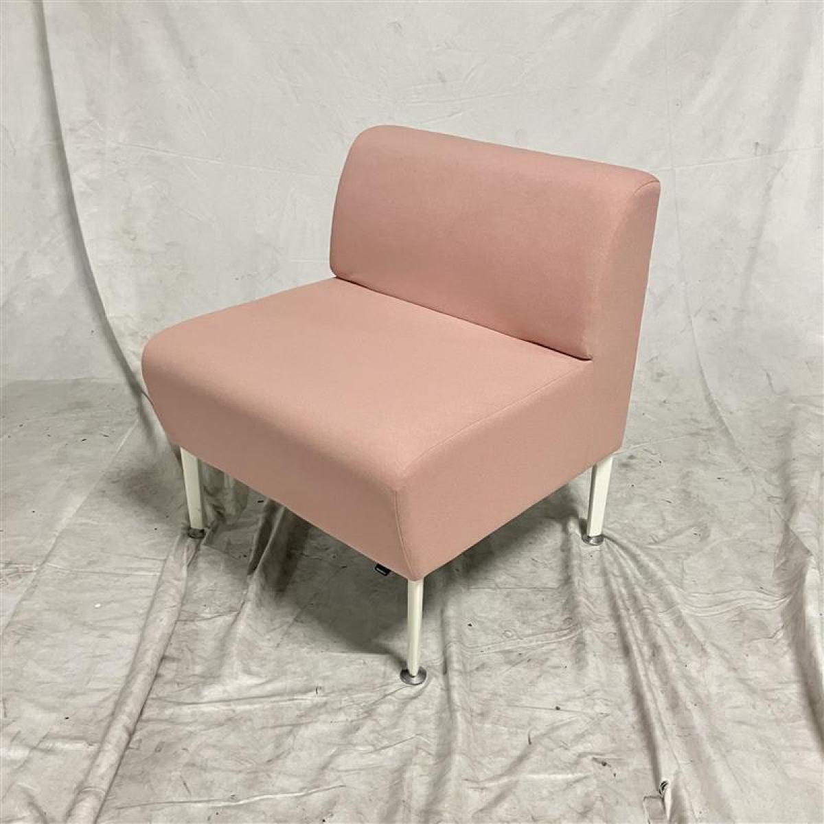 【レアな商品が入荷】オカムラ　アルトリビングシリーズ　
※2台での販売になります。(CS在庫)
                        その他シリーズ
                                    中古
            