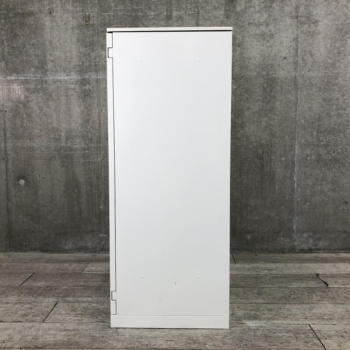 オコ・ナカムラ　橋　レゾネより　状態良好　新品額付 中古】レクトライン オカムラ/okamura ハイキャビネット／両開き