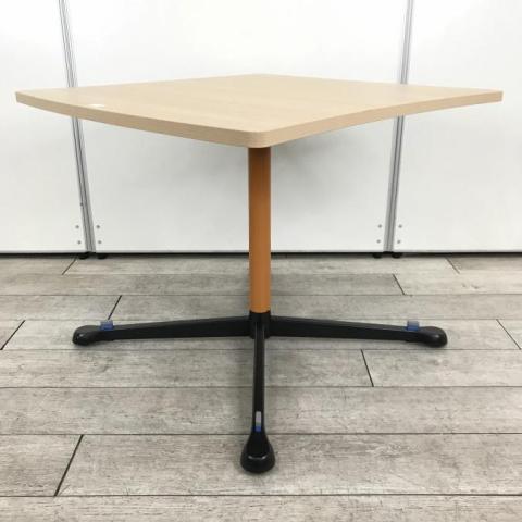 【在庫入替セール品】【ナチュラル天板のカフェ風テーブル！リフレッシュスペースなどに！】■オカムラ製　Acti@ Fellow　角テーブル　ミーティングテーブル　カフェテーブル　角テーブル　W870mm　■木目ナチュラル【管理番号：A00986394】【KN】
