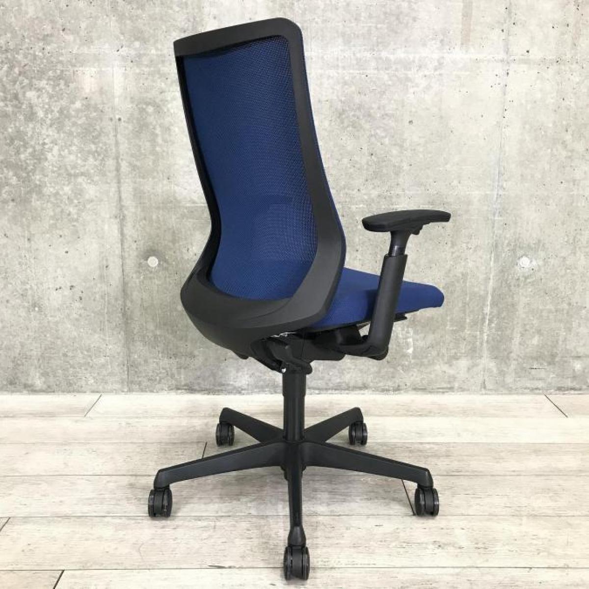 【中古 S(美品)】Fluent(フルーエント) CB85ZR-FKA3 中古 A(中古品)】CB85ZR-FKA3 オフィスチェア | オカムラ Fluent