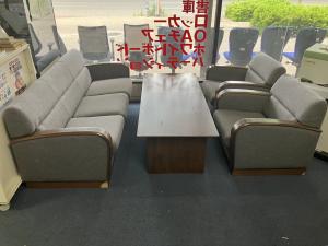 【限定1台】【希少品！】　■コクヨ　4点セット　3人掛けソファー×1台　1人掛けソファー×2台　センターテーブル×1台　（バラ売り不可）