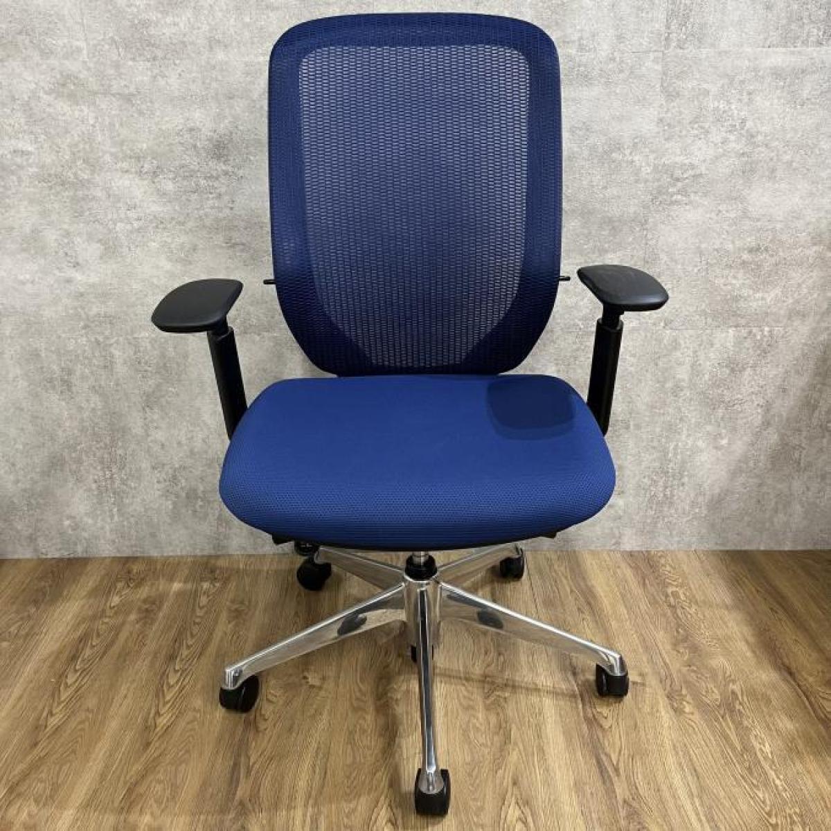 bm　オカムラ　シルフィーチェア　前傾機能　ハイバック　メッシュタイプ　中古 中古】シルフィーメッシュ オカムラ/okamura 肘付ハイバック