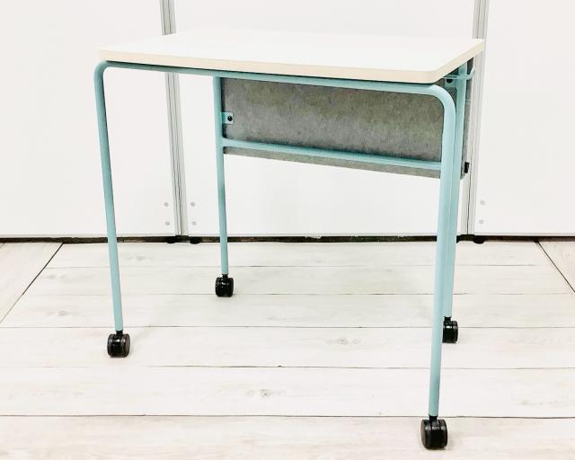 【中古】スプリント シリーズ MT40AA-MHJ3 オカムラ（okamura） スタックテーブル(長机/折りたたみ/会議用)