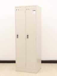 【スタンダードなデザインで使いやすい！】■コクヨ製　2人用ロッカー　■衣類や貴重品をしっかりと保管！