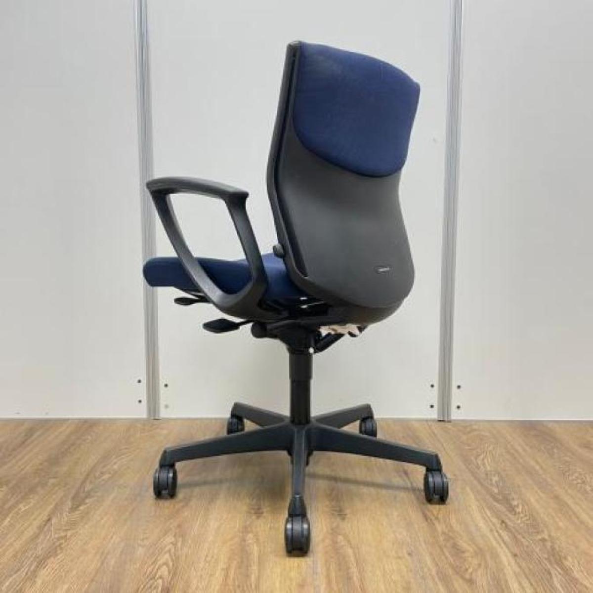 中古】エスクード C443ZR-FFW4 オカムラ/okamura 肘付ローバック