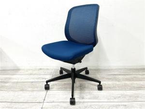 【定価約8万円】【透過性と機能性を最大限に活かした人気チェア！】■コクヨ (KOKUYO)　シロッコ (Scirocco)　肘無ローバック　■背面メッシュ　■プルシアンブルー