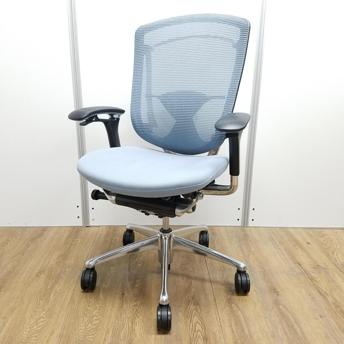 【商品入替のため、残り2脚限り】【座面に使用感の汚れあり】オカムラ製　コンテッサシリーズ　ライトブルー　背面メッシュ　ランバーサポート付　可動肘　世界で認められた革新的タスクチェア！　人間工学に基づいた快適な座り心地を実現！　肘付きハイバックチェア！！
                        コンテッサチェア
                                    中古
            