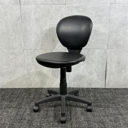 【コンパクトなオフィスチェア☆】ノーブランド　肘なし　ブラック　ローバック　合皮　中古　福岡　博多　天神　九州最大級