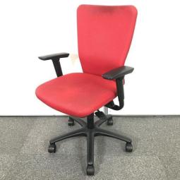 【SSB倉庫在庫品】【2脚入荷！】【人間工学に基づいた快適シーティング！ワーキングチェアの定番モデル！】■オカムラ製（okamura）製　 カロッツァ（Carrozza）チェア　肘付ハイバック　■可動肘　■レッド　オフィスバスターズ　梅田本店