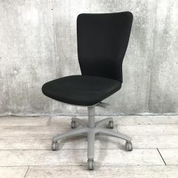 【関東倉庫在庫品】【スタンダードなオフィスチェア！】■オカムラ製　カロッツァ　肘無ローバックチェア　■ブルー【弊社使用欄：A00961386】【ECBMC】【在庫入替セール品につき限定特価！】