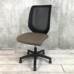 【関東倉庫在庫品】【シンプルデザインのチェア！】■イトーキ製　コルト　肘無ハイバックチェア　■ブラウン【弊社使用欄：A00985170】【ECBMC】【在庫入替セール品につき限定特価！】