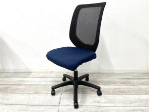 【定価約5万円】【コスパの良いメッシュチェア！ワンランク上のデザインと座り心地！】■イトーキ（ITOKI）製　コルトシリーズ  (Colt)　■ハイバック　肘無し　メッシュ　■座面ストロングブルー×背面ブラック　■背面メッシュ