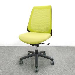 デスクに納まりに良いコンパクト設計！ミーティングチェアとしてもお勧め！肘なしOAチェア入荷！　中古　チェア　リサイクル　人気　こうべ　※在庫数わずかなため一度お問い合わせくださいませ！