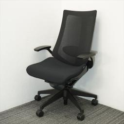 立体型可動アームが特徴のハイクラスチェア！■アクトチェア　メッシュブラック　イトーキ（ITOKI）■ハイバック　　固定肘　メッシュ背面　【最先端のワークチェア！】【座る姿勢や身体の動きにフレキシブルに対応！】【T1】【外部倉庫在庫】